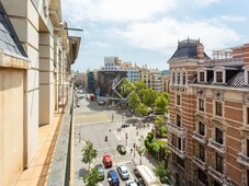 Piso de 147m² con 8m² terraza en venta en Eixample Derecho