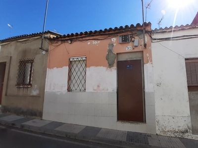 Casa de pueblo en venta en Calle Miguel Delibes, 06800, Mérida (Badajoz)