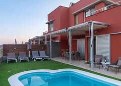 Villa on golf course with private pool by Lightbooking.