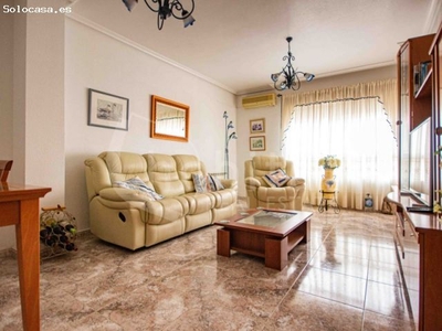 Apartamento en segunda planta con plaza de garaje a la venta en Los Montesinos,