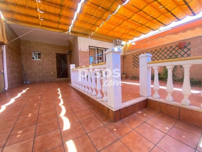 Casa adosada en alquiler en Aljaraque