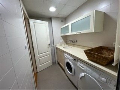 Casa con 3 habitaciones con parking, piscina, calefacción y aire acondicionado en Alzira