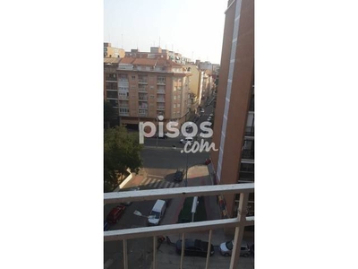 Piso en venta en Calle del Pilar, 33