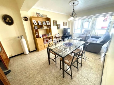 Piso en venta en Carrer del General Riera, cerca de Carrer de Guillem Massot