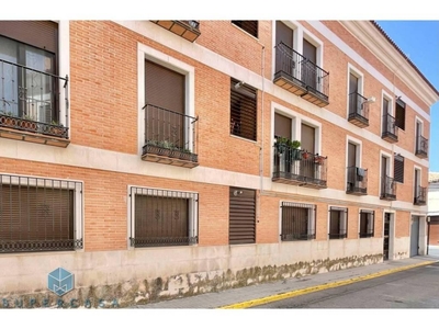 Venta Piso Bargas. Piso de dos habitaciones en Calle MIGUEL HERNANDEZ. Buen estado tercera planta