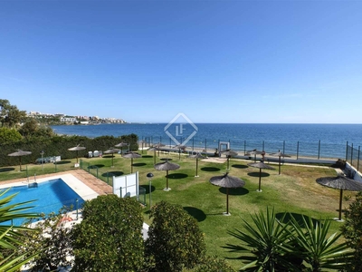 Apartamento en venta en Estepona, Málaga