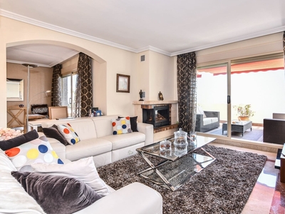 Ático en venta en Nueva Andalucía Centro, Marbella, Málaga