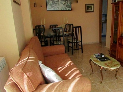 Alquiler de piso en calle Padre Sisinio Nevares de 2 habitaciones con terraza y muebles