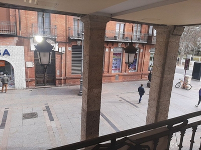Alquiler de piso en Centro - Palencia de 2 habitaciones con muebles y aire acondicionado