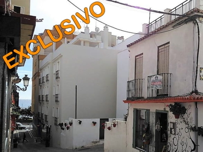 Сasa con terreno en venta en la Calle del Mar' Estepona