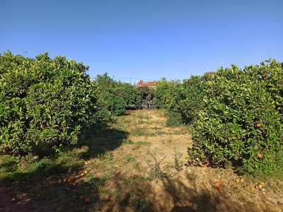 Сasa con terreno en venta en la Urbanización Santa Iglesia