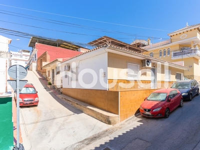 Chalet independiente con terreno en venta en la Calle Cristo De Los Vigias' Vélez-Málaga