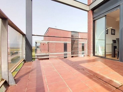Dúplex en venta en Cirueña de 4 habitaciones con terraza y piscina