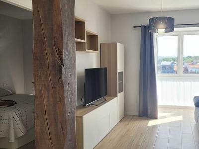 Piso en alquiler en Centro - San Sebastián-Donostia de 2 habitaciones con terraza y muebles