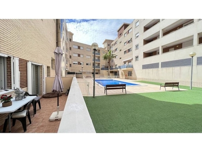 Piso en alquiler en L' Hospitalet de l'Infant de 2 habitaciones con piscina y garaje