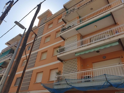 Piso en alquiler en Segur Platja de 3 habitaciones con terraza y piscina