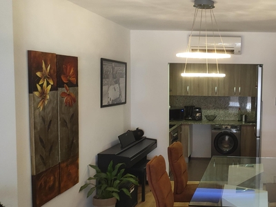 Piso en venta. Piso de 2 habitaciones muy bien ubicado en Cubelles, totalmente amueblado y con electrodomésticos. Para entrar a vivir.