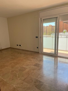 Piso en venta. Todo es piso es exterior con acabados de buena calidad, buena ubicacion, pk en la misma finca, pisos nuevos a estrenar,