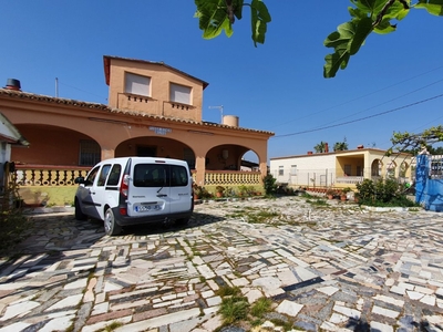 Venta de casa con terraza en Cullera, Brosquil