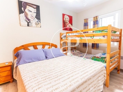 Alquiler casa adosada chalet en alquiler de 5 habitaciones en El Perellonet en Valencia