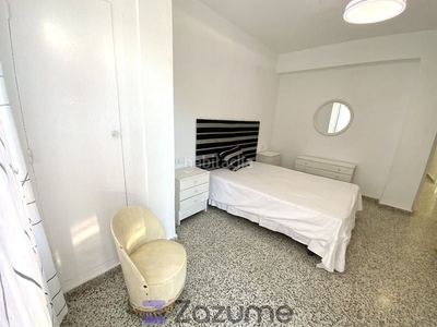 Alquiler piso con 3 habitaciones amueblado con aire acondicionado en Llíria