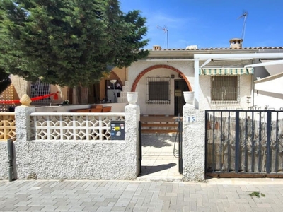 Bungalow en venta en El Molino, Torrevieja, Alicante