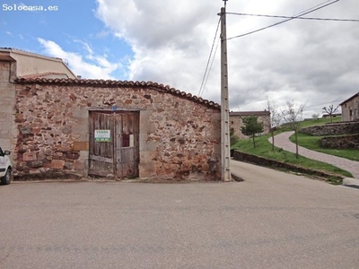 Casa de Pueblo en Venta en Hacinas, Burgos