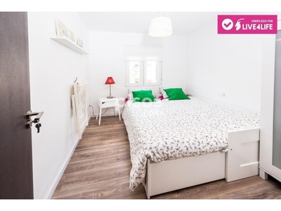 Habitaciones en C/ Carrer dels Sants Just i Pastor, València Capital por 450€ al mes