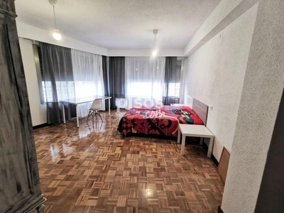 Habitaciones en Pza. ESPAÑA, Salamanca Capital por 360€ al mes