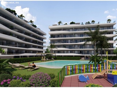 Precioso apartamento de 3 dormitorios de nueva construcción con piscina comunitaria a 100 metros de
