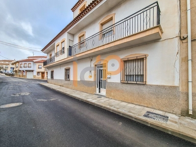 Venta de casa con terraza en Vélez-Rubio
