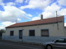 Venta Casa rústica en Calle GAVIOTA Ciudad Rodrigo. Buen estado 541 m²