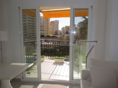 Apartamento en planta media de 2 dormitorios en los boliches en Fuengirola