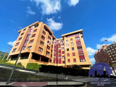 Ático en venta en Calle de Luis Riera Posada en Ciudad-Naranco-Vallobín por 210.000 €