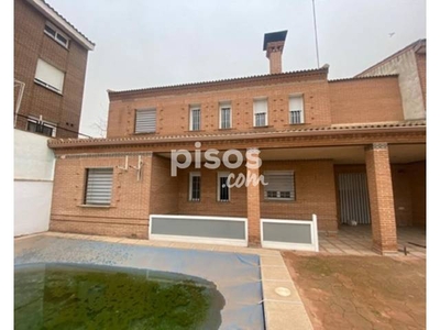 Casa pareada en venta en Calle de Jacinto Benavente