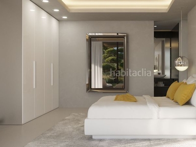 Chalet en calle 13 villa en la lujosa urbanización de Hacienda Las Chapas. 6 habitaciones, 6 baños y 2000 m2 de parcela en Marbella