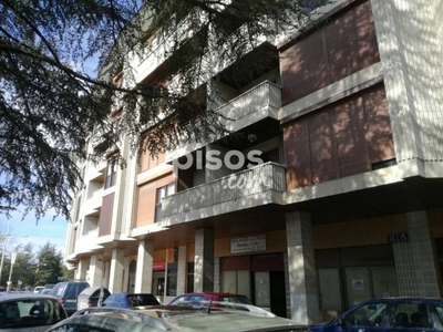 Apartamento en alquiler en Avenida de Oroel, 4