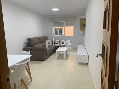 Apartamento en alquiler en Casco Urbano - El Castillo - San Roque - El Carmen