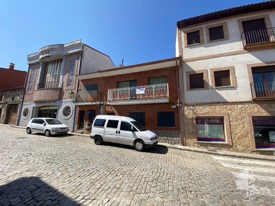 Casa de pueblo en venta en Avenida Constitución, 05250, El Hoyo De Pinares (Avila)