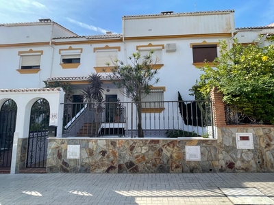 Chalet adosado en venta, Churriana - Heliomar, Málaga