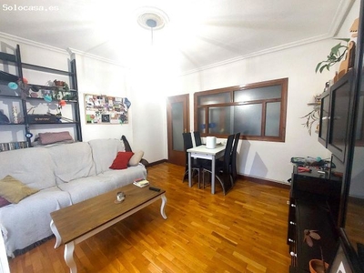 JAYONE CHOURRAUT vende luminoso apartamento en zona tranquila Casco viejo