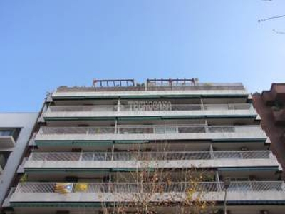 Piso de cuatro habitaciones sexta planta, Les Corts, Barcelona