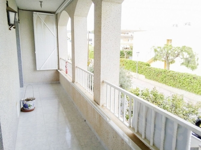 Venta de casa con terraza en Cunit, Pla de mar