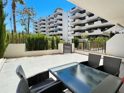 Alquiler de piso en avenida Costa Blanca de 2 habitaciones con terraza y piscina