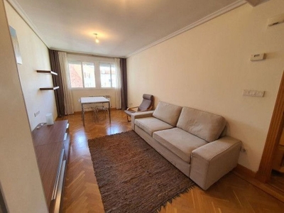 Alquiler de piso en Centro - Palencia de 2 habitaciones con garaje y muebles