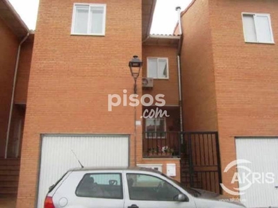 Casa adosada en venta en Ciruelos