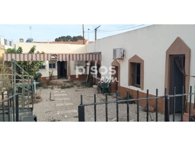 Casa unifamiliar en venta en El Pino-Bajo de Guía