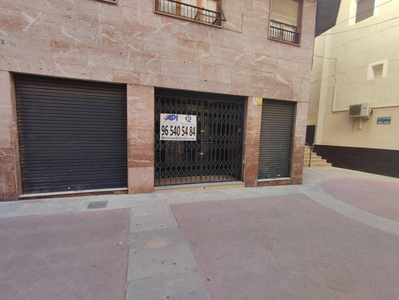 Local comercial Primero de Mayo Crevillent Ref. 92054153 - Indomio.es