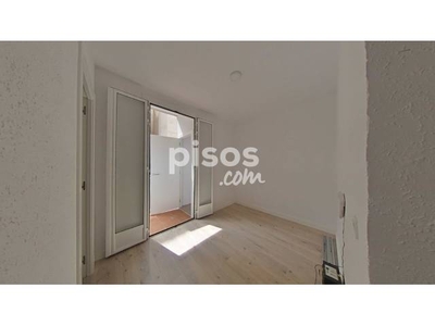 Piso en alquiler en Carrer de Cotonat, cerca de Carrer del Mont en Collblanc por 680 €/mes