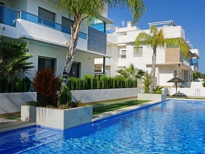 Piso en venta en Ciudad Quesada de 3 habitaciones con terraza y piscina